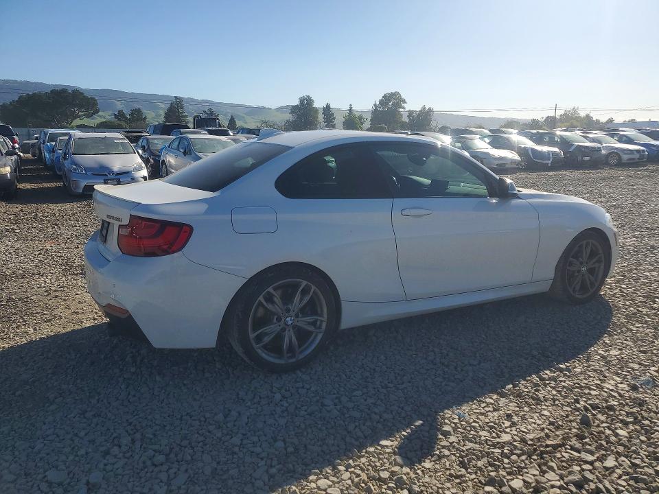 2016 BMW M2