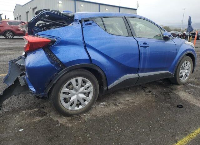 
								2020 Toyota C-hr full									