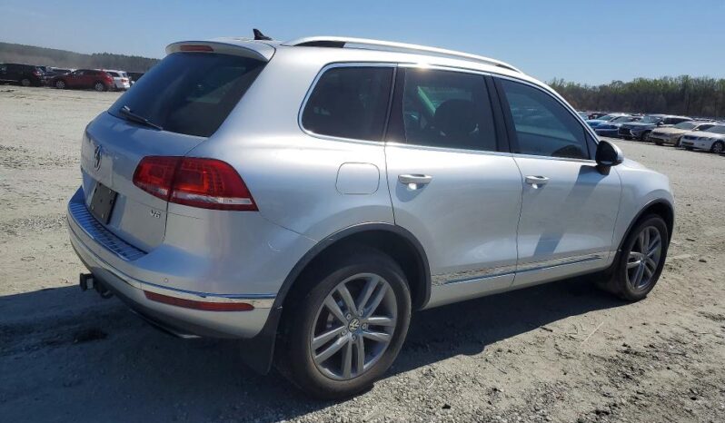 
								2016 Volkswagen Touareg full									