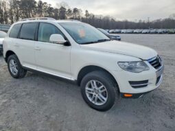 
										2009 Volkswagen Touareg full									
