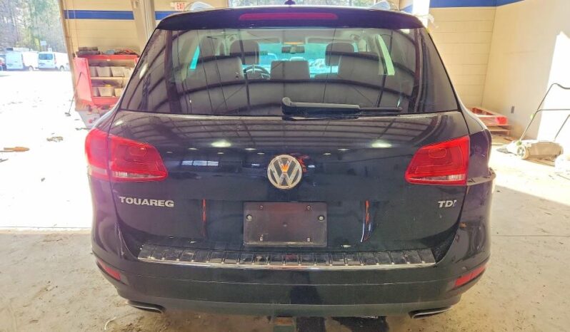 
								2014 Volkswagen Touareg full									