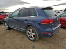 
										2014 Volkswagen Touareg full									