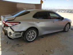 
										2020 Toyota Camry xle full									