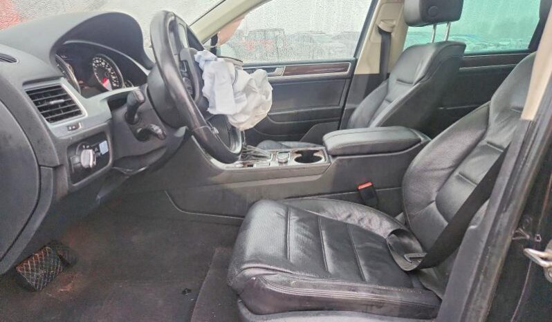 
								2016 Volkswagen Touareg full									