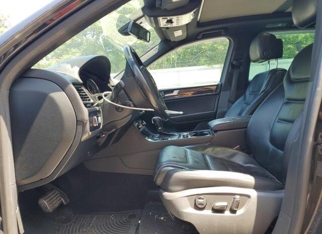 
								2014 Volkswagen Touareg full									