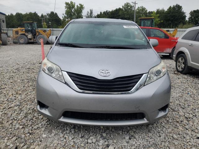2012 Toyota Sienna