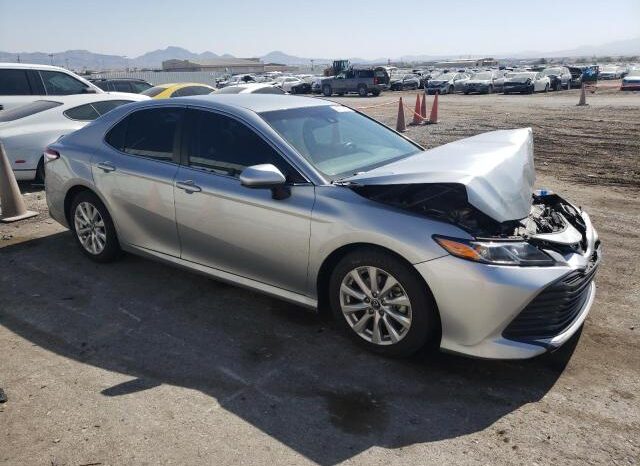 
								2018 Toyota Camry full									