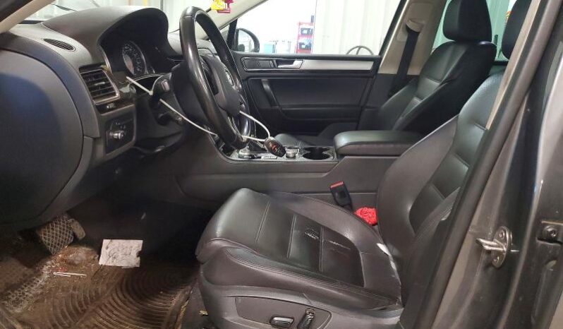 
								2016 Volkswagen Touareg full									