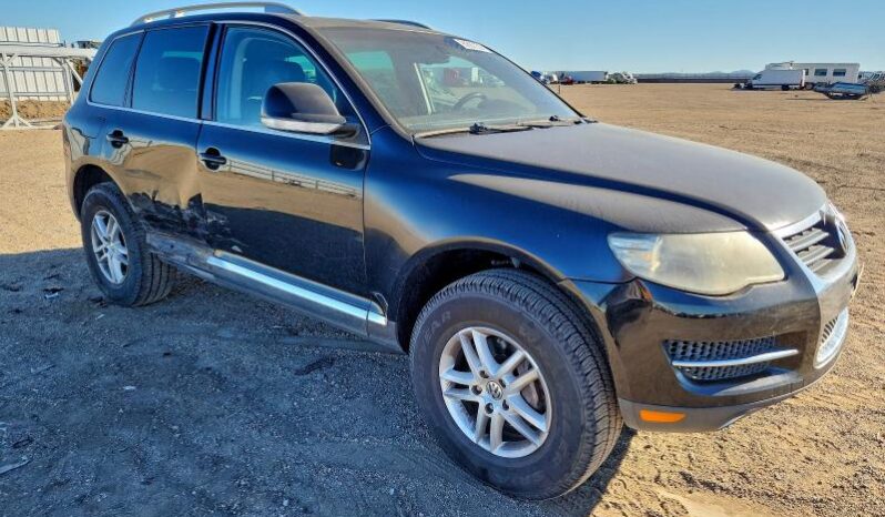 
								2008 Volkswagen Touareg full									