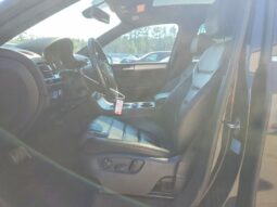 
										2014 Volkswagen Touareg full									
