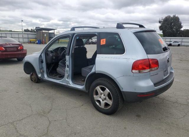 
								2004 Volkswagen Touareg full									