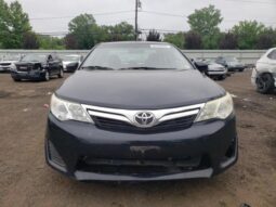 
										2014 Toyota Camry full									