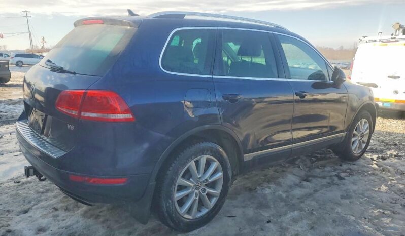 
								2014 Volkswagen Touareg full									