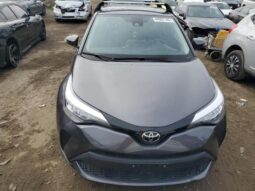 
										2021 Toyota C-hr full									