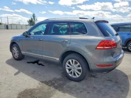 
										2014 Volkswagen Touareg full									