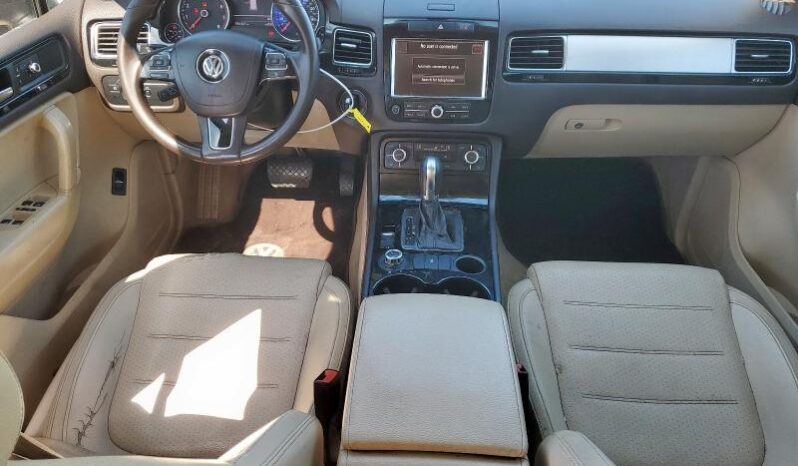 
								2013 Volkswagen Touareg full									
