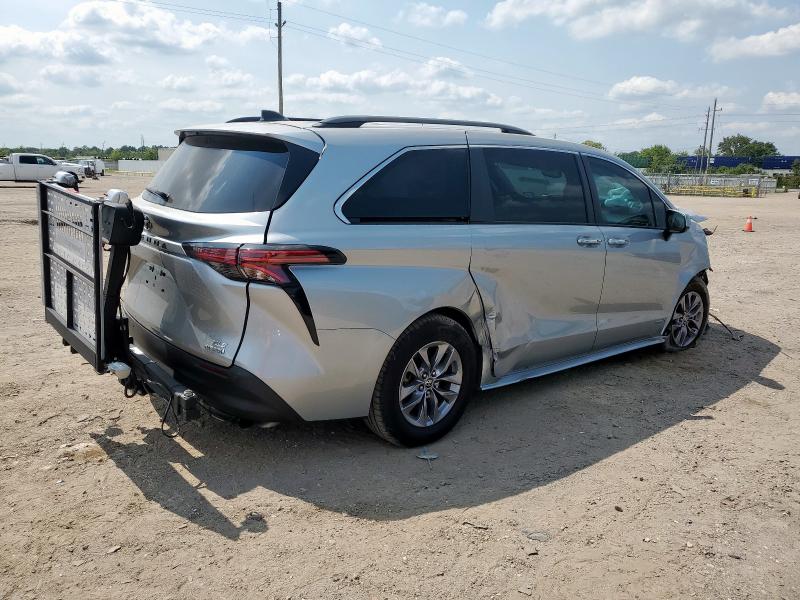 2021 Toyota Sienna