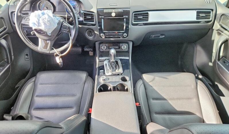 
								2013 Volkswagen Touareg full									