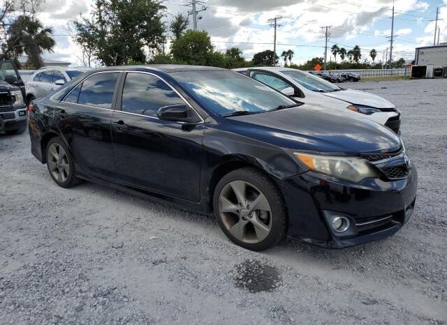 
								2012 Toyota Camry base full									