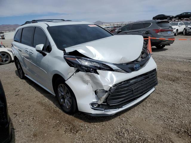 2022 Toyota Sienna xle