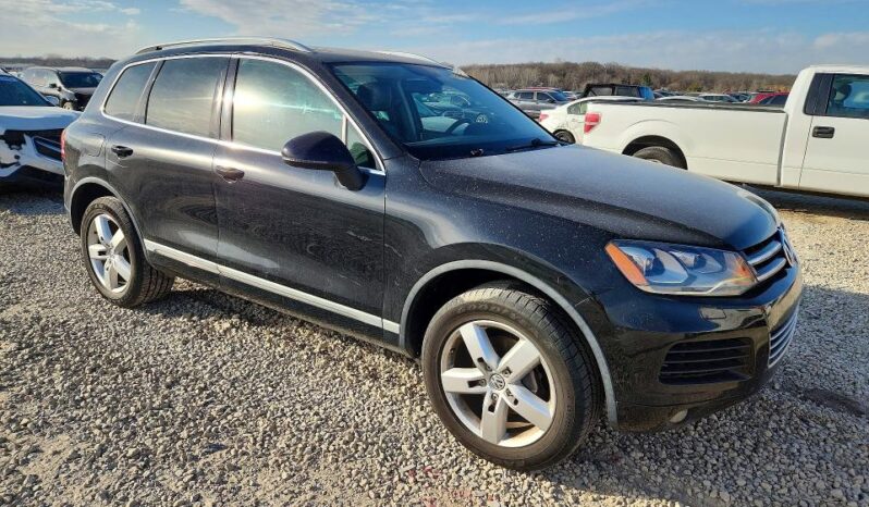 
								2014 Volkswagen Touareg full									