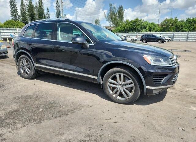 
								2015 Volkswagen Touareg full									