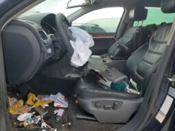 
										2012 Volkswagen Touareg full									