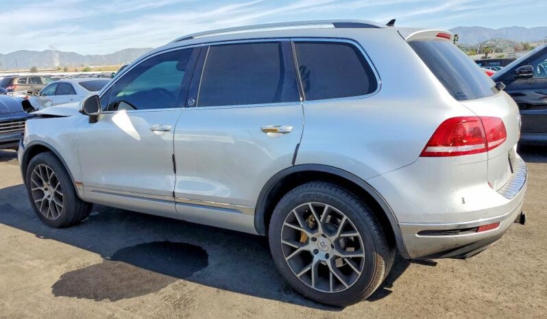 
								2017 Volkswagen Touareg full									