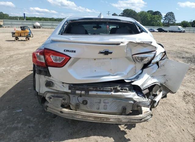 
								2018 Chevrolet Cruze full									