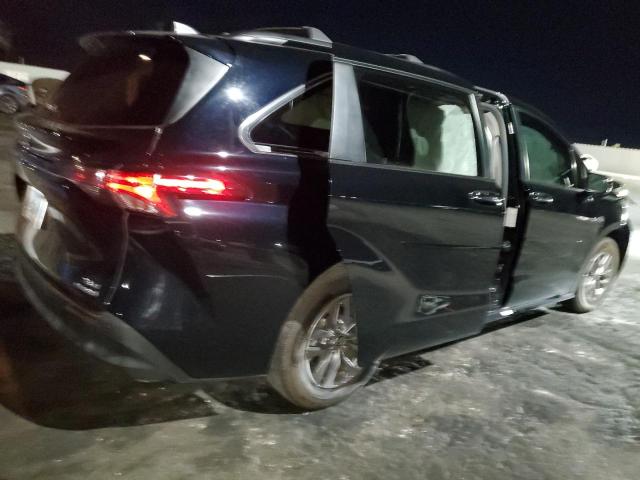 2022 Toyota Sienna xle