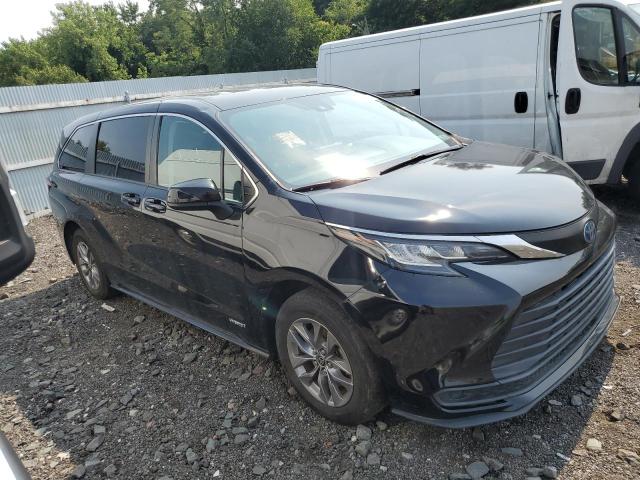 2021 Toyota Sienna