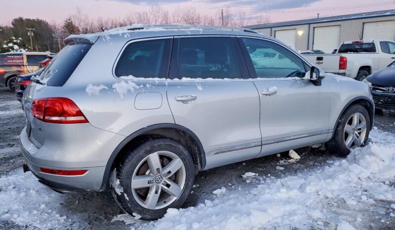 
								2012 Volkswagen Touareg full									