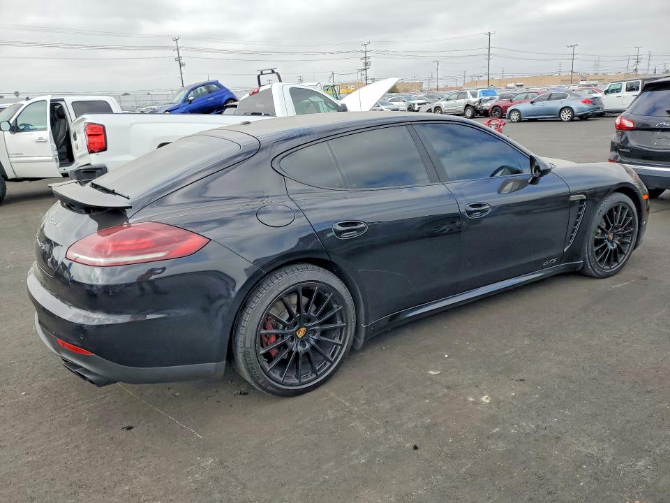 2016 Porsche Panamera