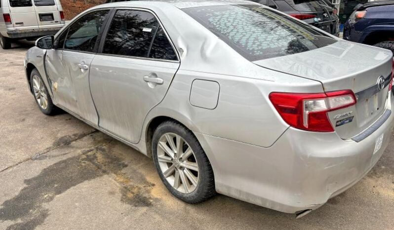 
								2013 Toyota Camry sola full									