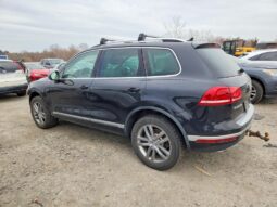
										2016 Volkswagen Touareg full									