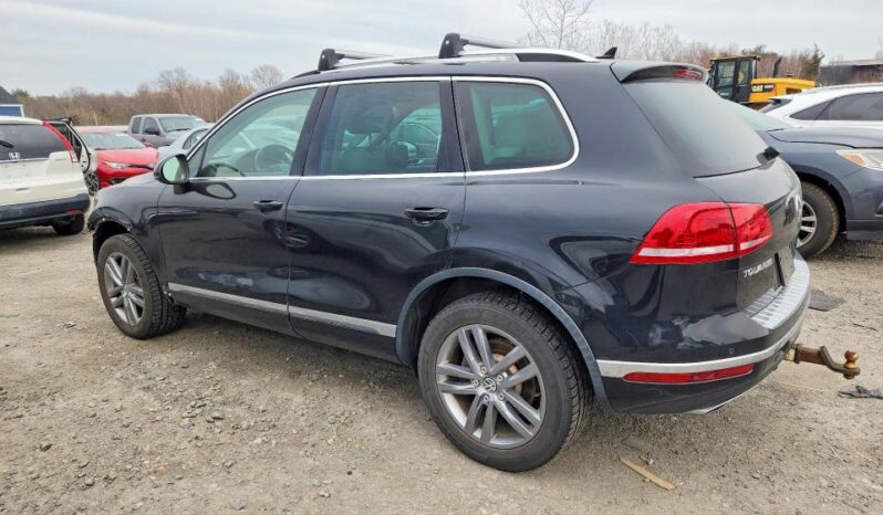 
								2016 Volkswagen Touareg full									