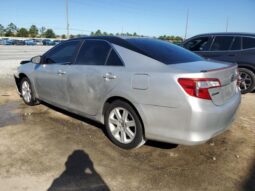 
										2012 Toyota Camry base full									