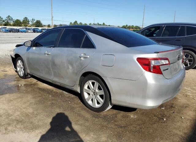 
								2012 Toyota Camry base full									