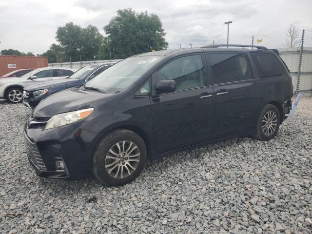 2020 Toyota Sienna xle