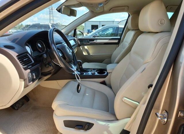 
								2016 Volkswagen Touareg full									