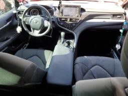 
										2024 Toyota Camry le full									
