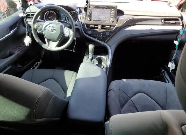 
								2024 Toyota Camry le full									