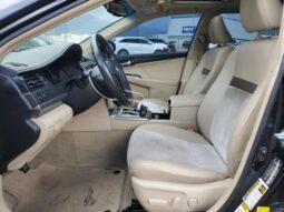 
										2012 Toyota Camry hybr full									