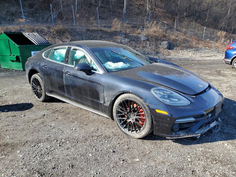 2018 Porsche Panamera