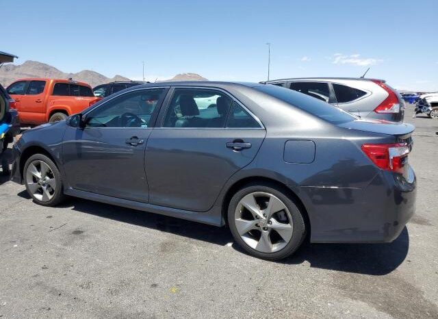 
								2012 Toyota Camry se full									