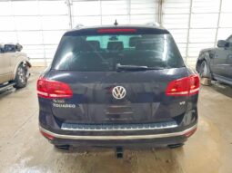 
										2017 Volkswagen Touareg full									