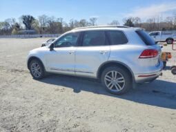 
										2016 Volkswagen Touareg full									