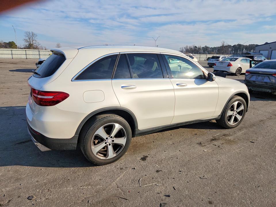 2017 Mercedes-benz Glc