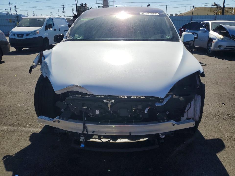 2022 Tesla Model x