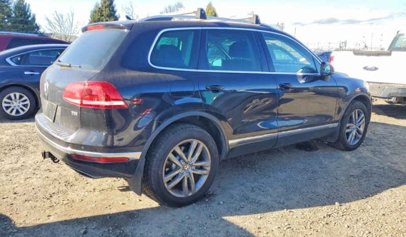 
								2016 Volkswagen Touareg full									